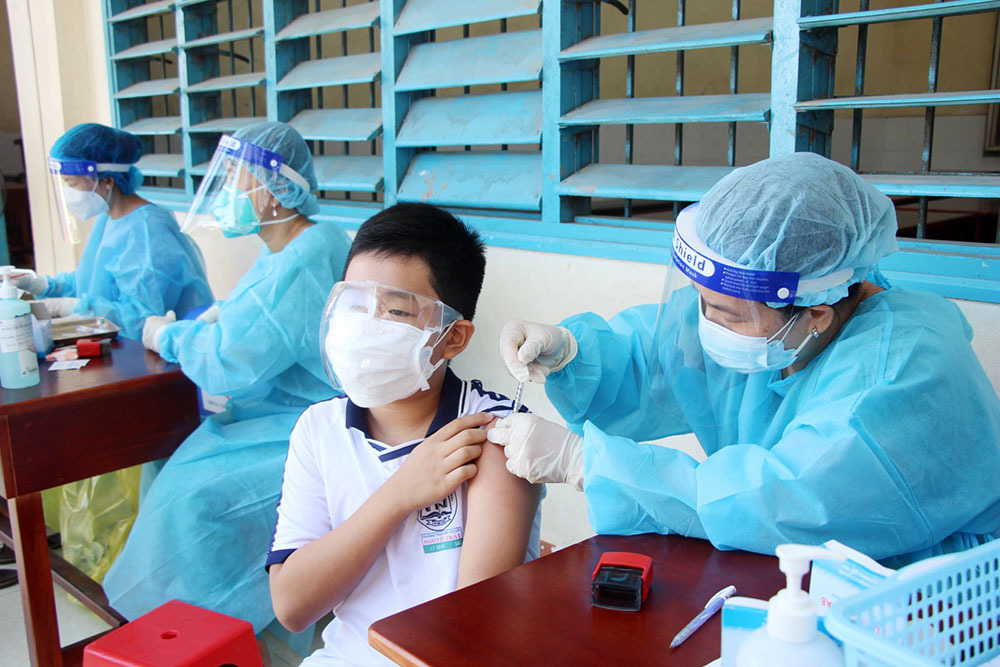Thủ tướng: Chuẩn bị mọi điều kiện để tiêm vắc xin cho trẻ từ 5 -11 tuổi