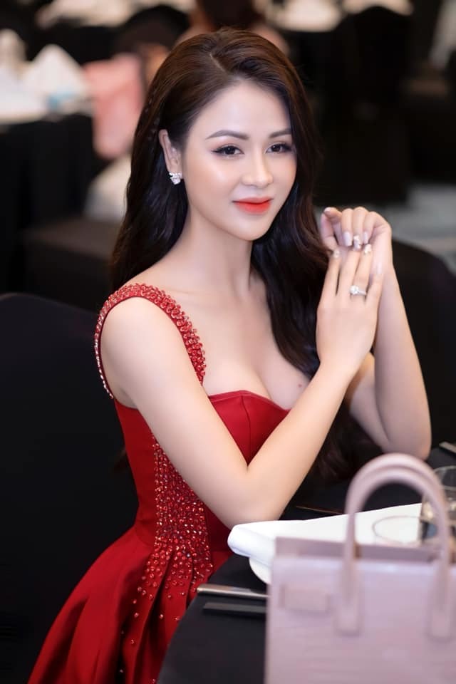 Diễn viên Lương Thu Trang mắc Covid