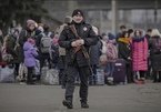 Tổng thống Ukraine xuống phố ghi hình trấn an dân