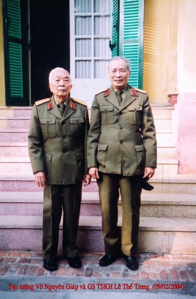 Gia đình 2 vị tướng, 3 cha con cùng nhận Giải thưởng Hồ Chí Minh