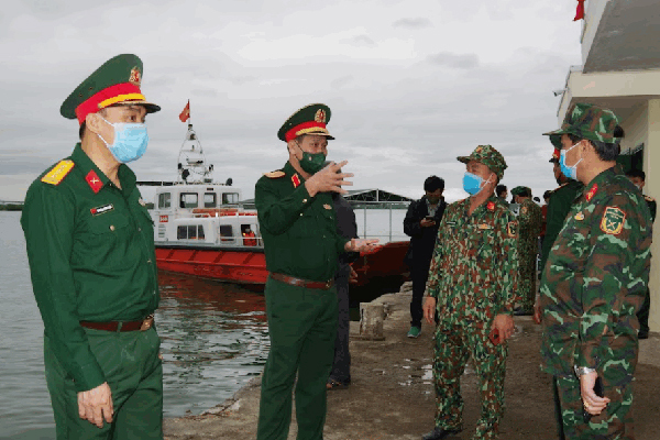 Thủ tướng yêu cầu xử nghiêm vi phạm trong vụ chìm ca nô 13 người tử vong