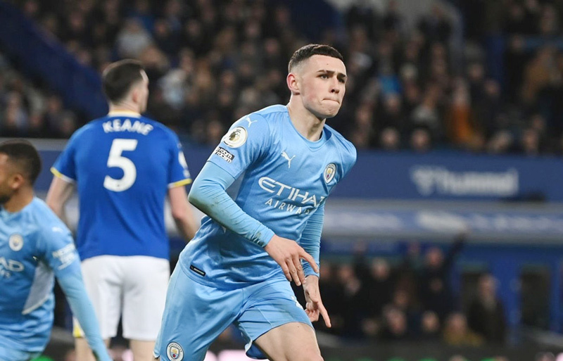 Man City thắng nghẹt thở nhờ Phil Foden