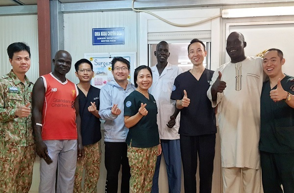 4 ca mổ liên tiếp của bác sĩ ‘mũ nồi xanh’ Việt Nam ở Nam Sudan