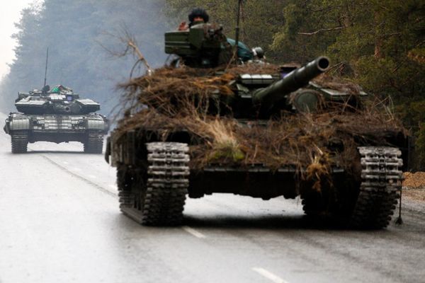 Quân Nga tiến vào Kharkiv, phong tỏa hai thành phố ở Ukraine - VietNamNet