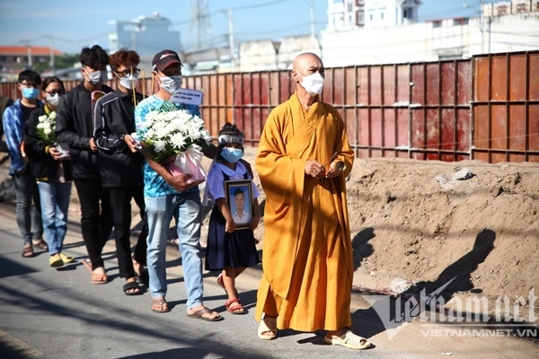 Tang lễ diễn viên Bảo Bảo 'Gạo nếp gạo tẻ' qua đời tuổi 19