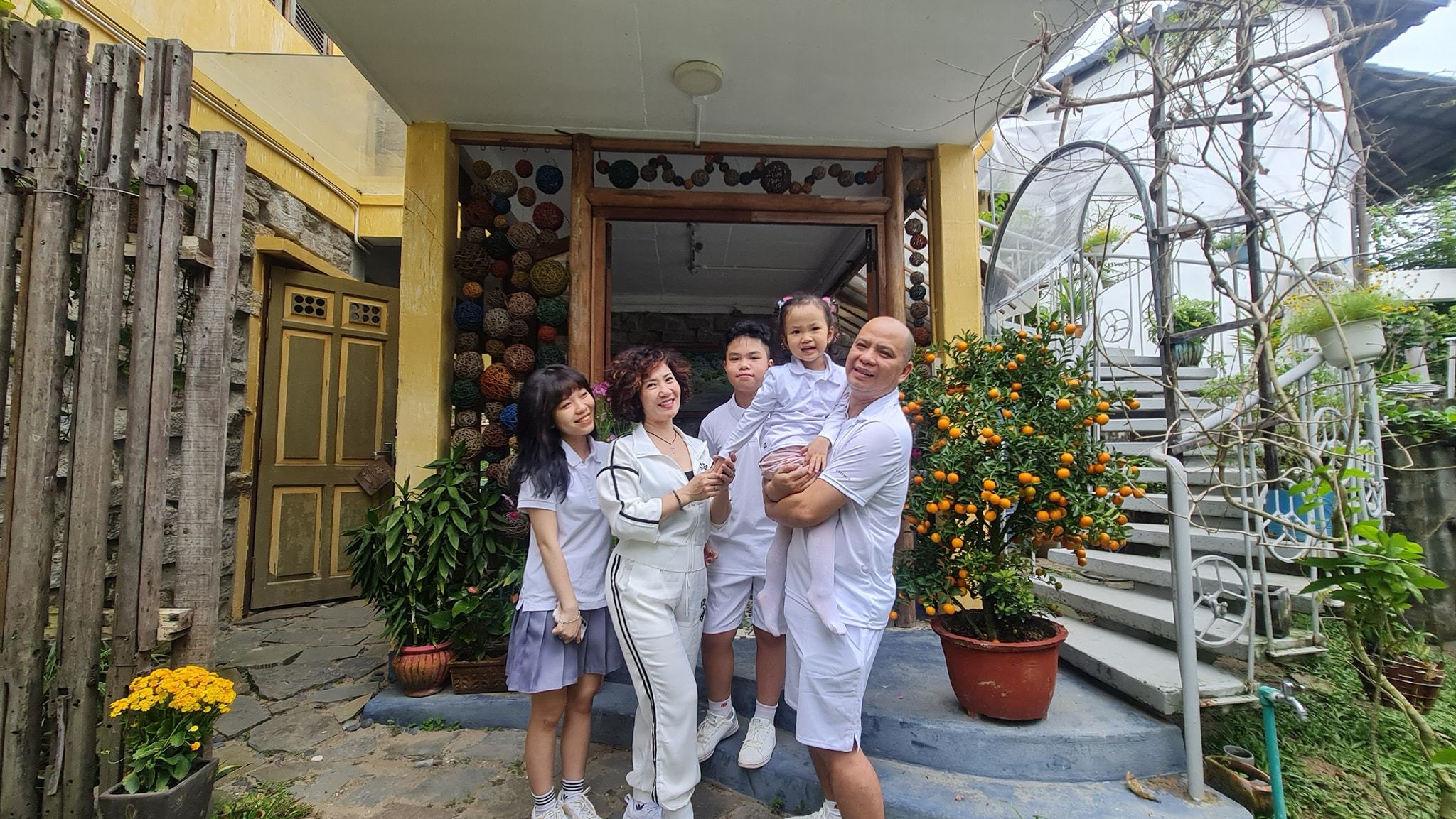 Gia đình 4 con hạnh phúc của Nguyệt Hằng, Võ Hoài Nam