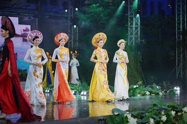 2,000 people to join Ao Dai parade in HCM City