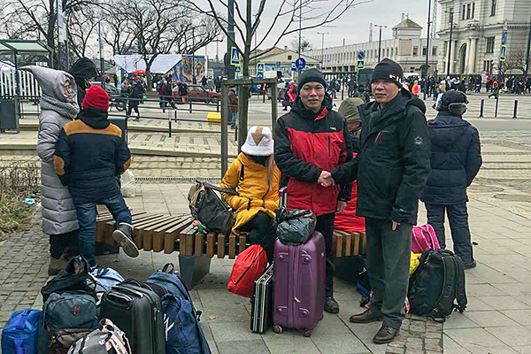 Hơn 450 người Việt đã rời khỏi vùng chiến sự Ukraine an toàn