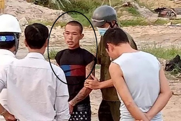 Lời khai của tài xế xe cuốc phá huỷ 2 ô tô tại Bình Thuận
