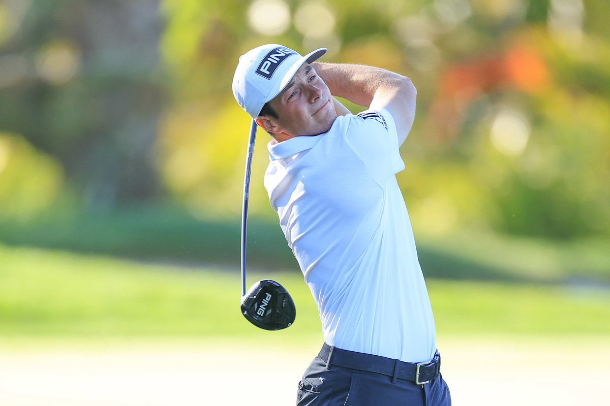 Hovland vươn lên dẫn đầu Arnold Palmer