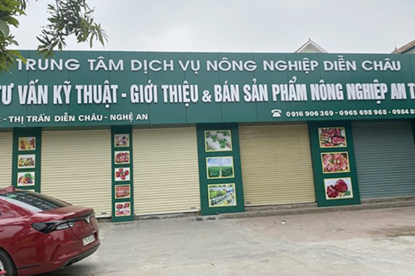Cách chức giám đốc trung tâm bỏ ngoài sổ sách hàng tỷ đồng
