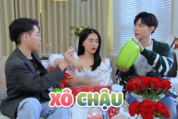 Sao nhập ngũ tập 1: Hòa Minzy mang chậu, Duy Khánh xin lăn nách