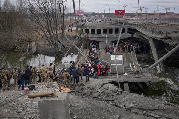 Nga tuyên bố ngừng bắn, mở nhiều hành lang nhân đạo ở Ukraine