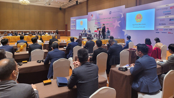 PM Chinh affirms strong partnership with US at business summit