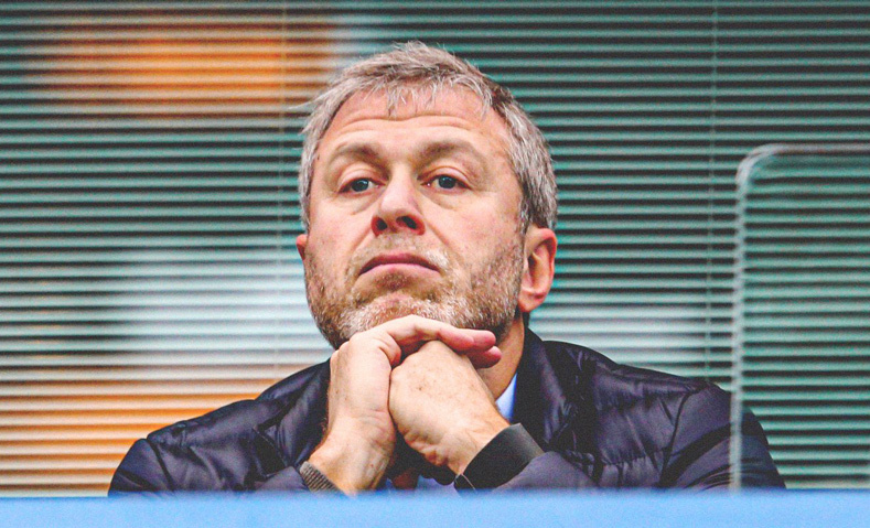 Tỷ phú Abramovich bị trừng phạt, vụ bán Chelsea đổ bể