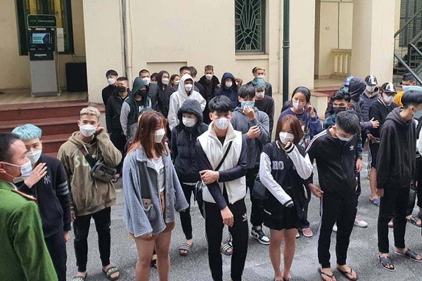 Công an lăn tay, chụp ảnh 'quái xế' lưu hồ sơ, xử nặng khi tái phạm