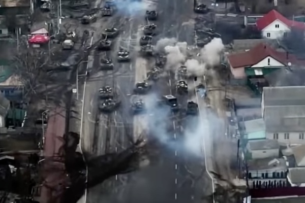 Video loạt xe tăng Nga bị phục kích tại Ukraine