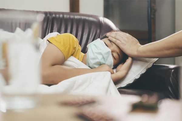 Lý do một số người vẫn bệnh nặng dù nhiễm biến thể ‘nhẹ’ Omicron