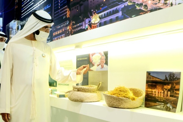 Quốc vương Dubai thăm Nhà triển lãm Việt Nam