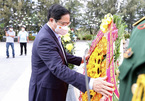 Thủ tướng dâng hương tưởng niệm các liệt sĩ Gạc Ma