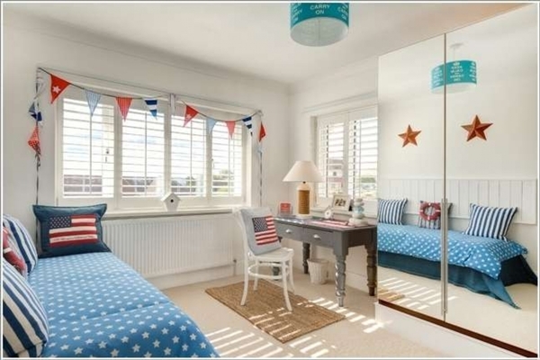 Decorating the window to create a lively beauty for the baby’s room