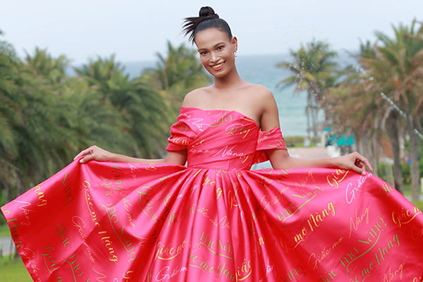 Người đẹp của núi rừng Tây Nguyên H’Ăng Niê hoá nàng thơ