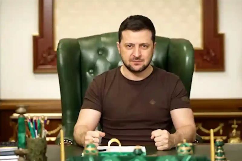 Tổng thống Ukraine kêu gọi quân Nga đầu hàng, Moscow cảnh cáo 'lính đánh thuê'