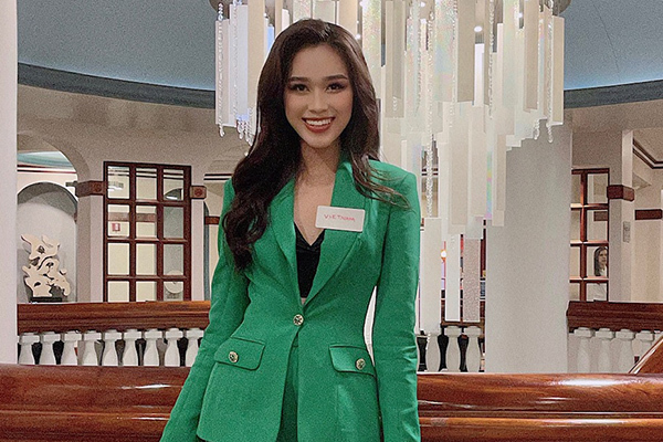 Miss World judge interviewed Do Thi Ha about having a transplant when she was a child