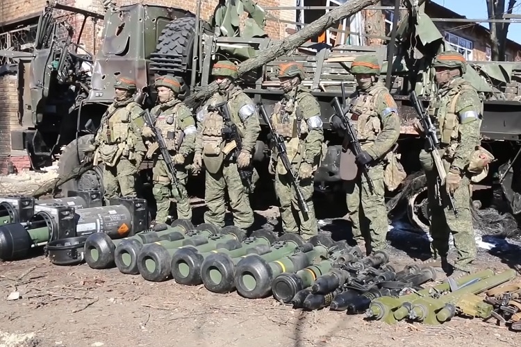 Russian soldiers seize a series of Western weapons to aid Ukraine