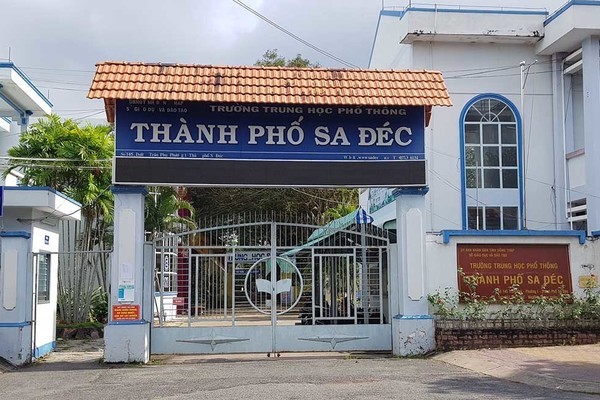 New developments in the case that the teacher was forced to sign falsely on the school report card in Dong Thap
