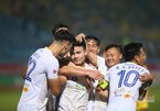 Quang Hải ghi tuyệt phẩm, Hà Nội FC thắng trận đầu tiên