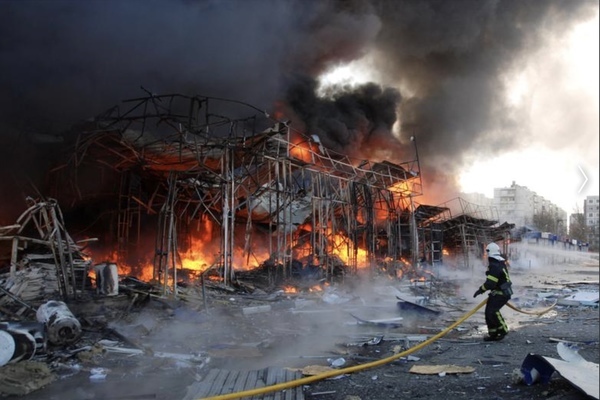 Hình ảnh Ukraine hoang tàn đổ nát sau 3 tuần bị Nga tấn công