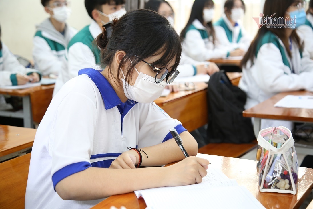 Hanoi issues new guidelines on face-to-face teaching