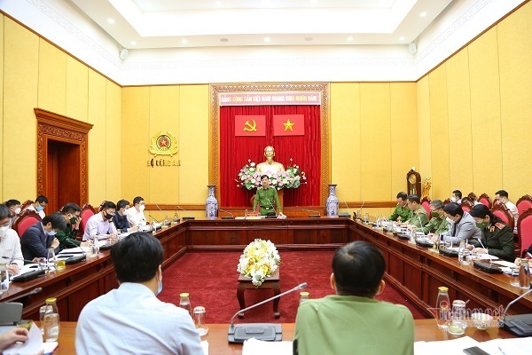 Bộ Công an lấy ý kiến cho dự thảo Nghị định về định danh và xác thực điện tử