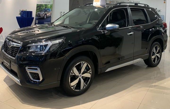 The price of Subaru Forester has dropped by nearly 200 million VND again