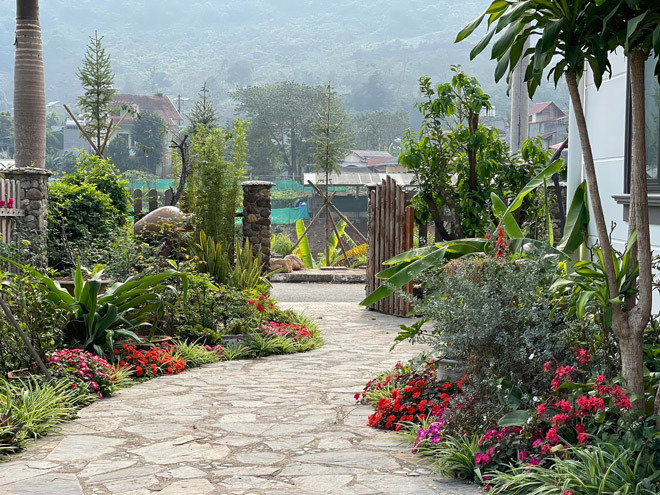 Nhà vườn đẹp như mơ của vợ chồng cô giáo ở Hà Giang