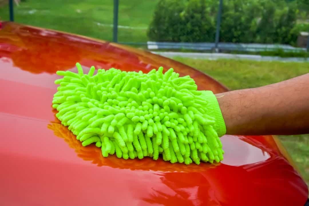 How to clean your car at home like a pro