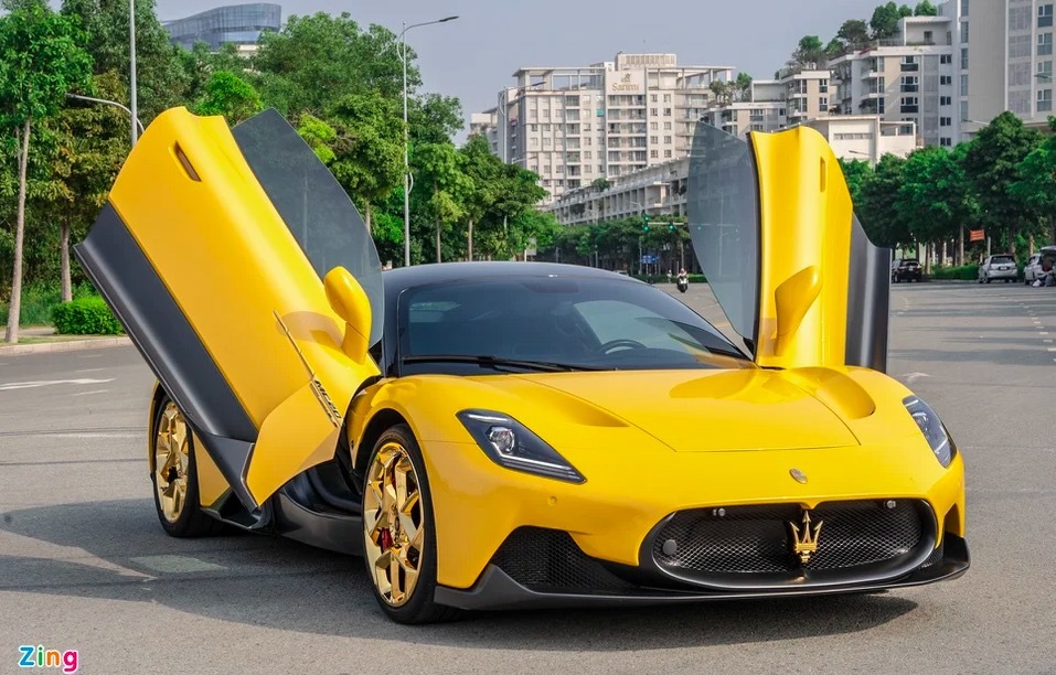 Close-up of the unique gold-plated Maserati MC20 in Vietnam