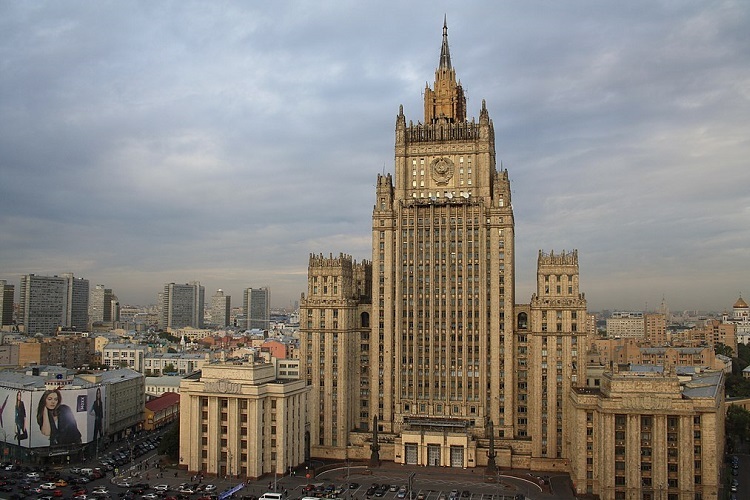 Moscow triệu Đại sứ Mỹ, truyền thông Ukraine tố lính Nga bắn dân thường