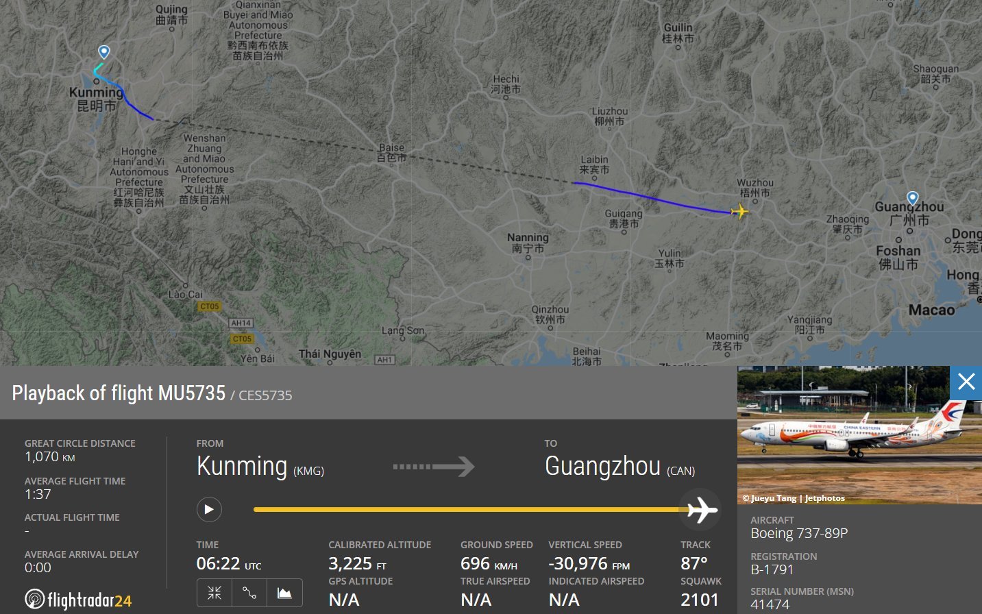 An unusual point in the crash of a plane carrying 132 people in China