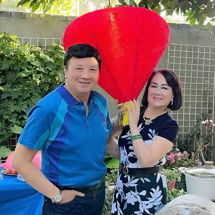 The perfect marriage of comedian Bao Quoc and his secretive wife