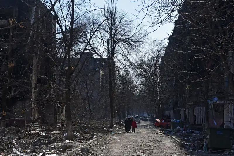 ロシアの新聞は犠牲者の数を明らかにし、ウクライナはマリウポリが破壊されることを恐れている