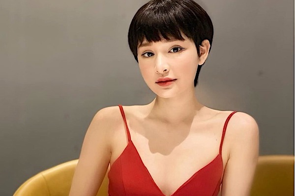 Ca sĩ Hiền Hồ: Sự nghiệp thăng hoa nhưng không biết giữ