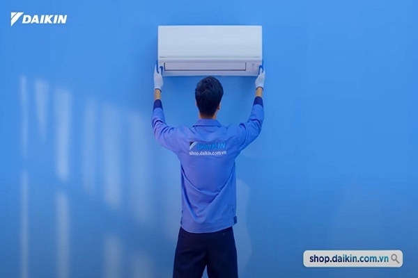 Dịch vụ lắp đặt chuyên nghiệp khi mua máy lạnh ở Daikin E-Shop
