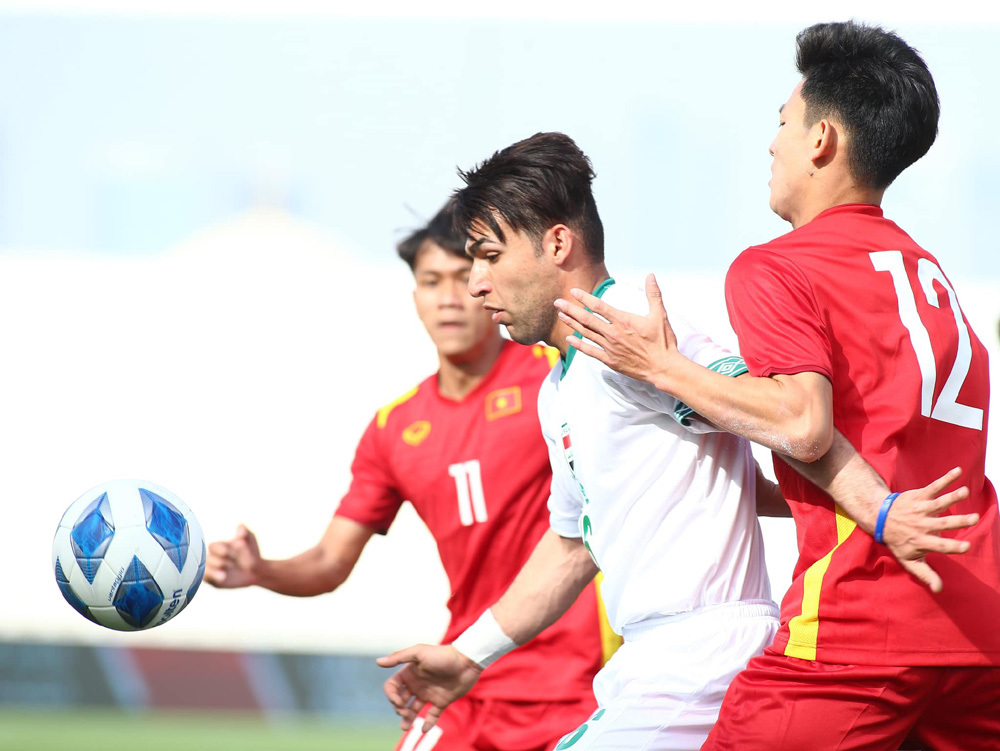 HLV Lee Young Jin: U23 Việt Nam thiếu quân vẫn chơi tốt