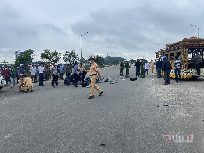 Xe máy tông trực diện ô tô, một người tử vong ở Thừa Thiên-Huế