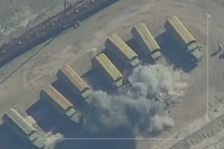 Video ‘thú mỏ vịt’ Nga oanh tạc mục tiêu ở Ukraine