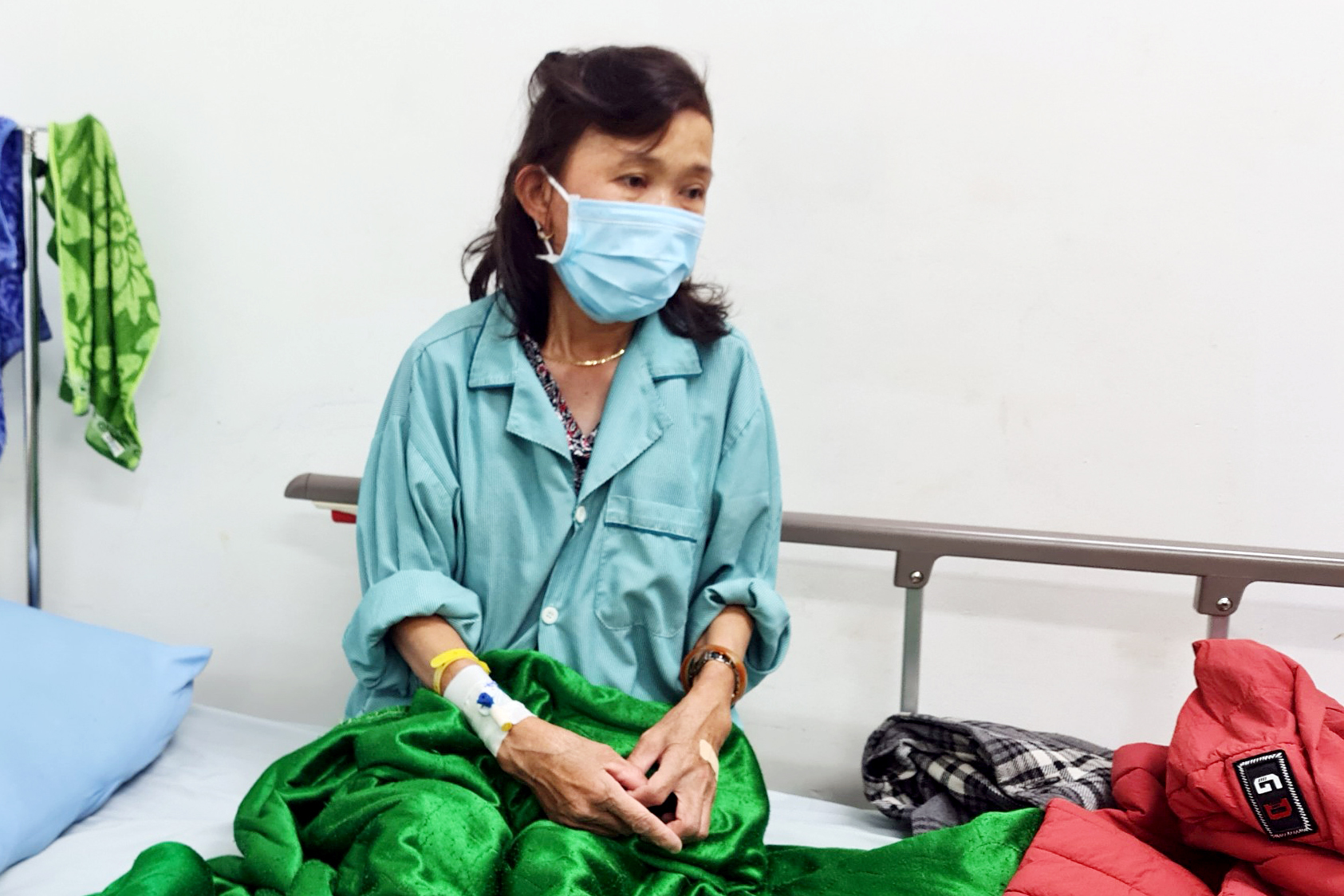 Không xác định được nguyên nhân 84 người nhập viện sau ăn bánh mì ở Đà Lạt