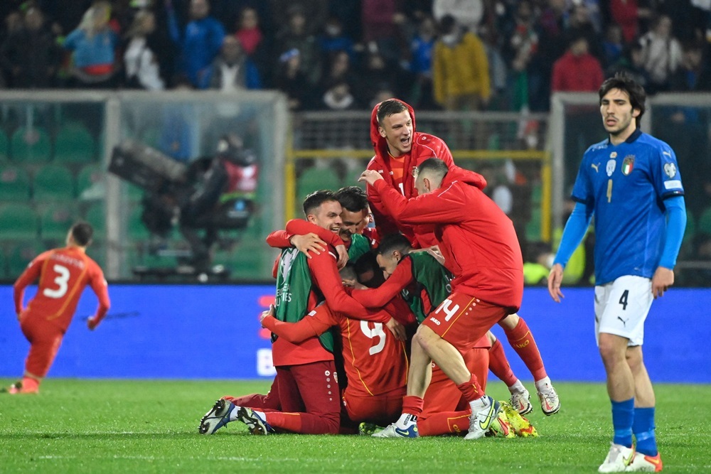 Italy thua sốc Macedonia, ngồi nhà xem World Cup 2022