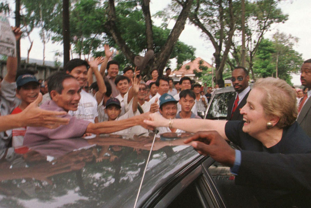 Madeleine Albright, người đặt nền móng cho ngoại giao Mỹ - Việt